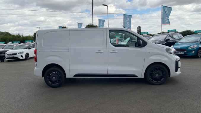 Vauxhall Vivaro L1 Diesel 1.5 Turbo D 120 Pro H1 Van - Image 11